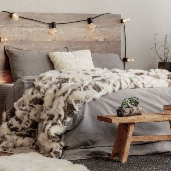 Cozy Styled Bed Pre-Owned